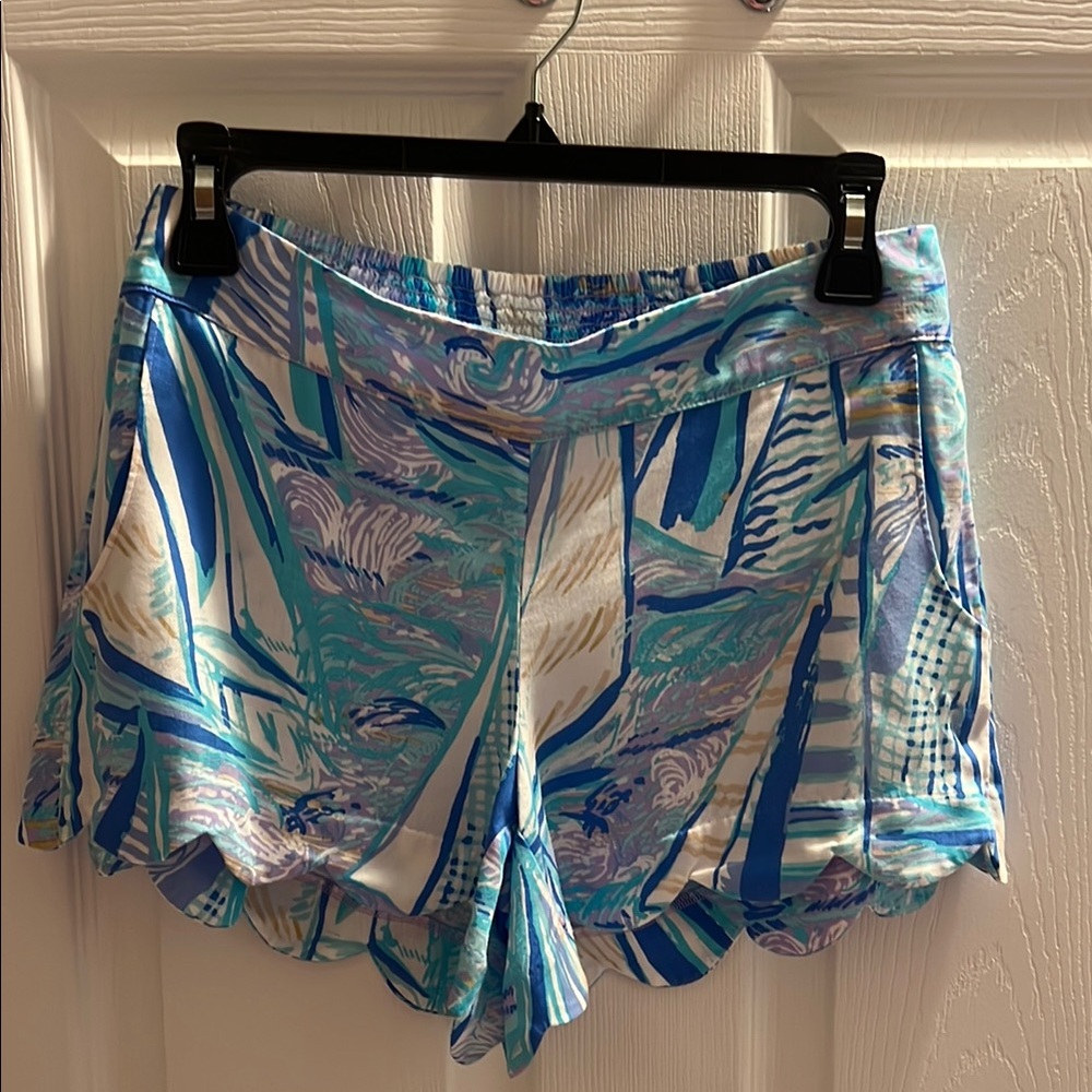 Lilly Pulitzer Dahlia Shorts Light Lilac Verbena Aboat Time scalloped shorts